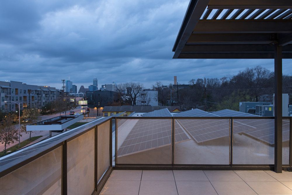 E. 7th Street Shared Office Space: 2120 E 7th St, Austin, TX 78702